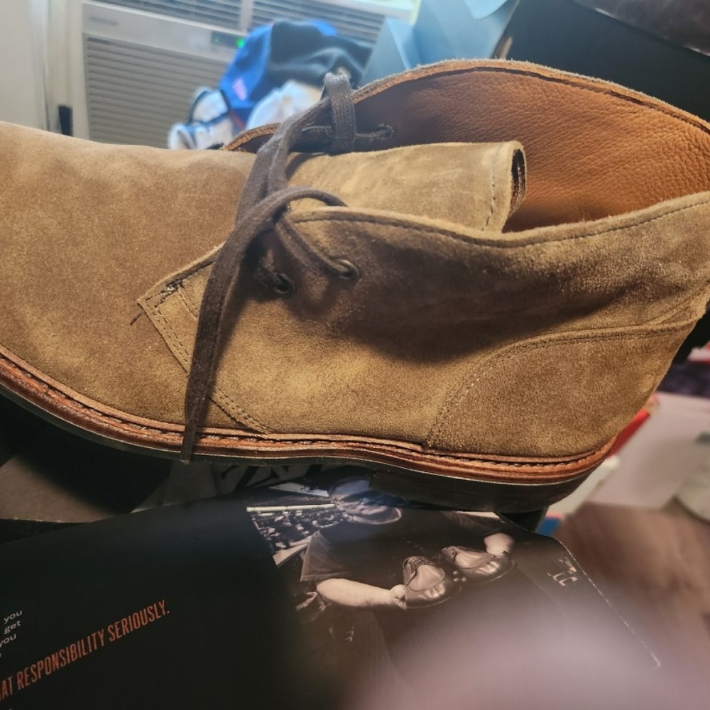 Allen Edmonds - Picture 2 of 4